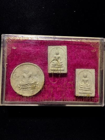 พระสมเด็จญาณรังสี  พระญาณสังวร  สังฆราช  วัดบวรนิเวสวิหาร  ชุด๓องค์ กล่องเดิม