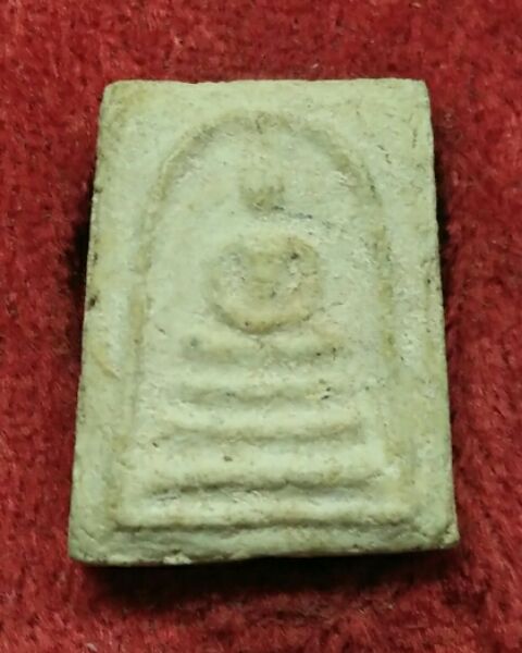 พระสมเด็จพิมพ์คะแนนหลวงปู่ลำภู สวยๆครับ