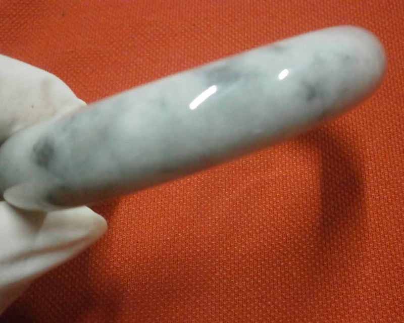 **วัดใจแดง 300.-**หยกกินบ่เซี่ยงเขียวอมฟ้า เนื้อแก้วพม่าแท้ #191