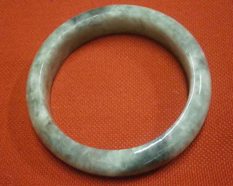 **วัดใจแดง 400.-**หยกกินบ่เซี่ยงเขียวเข้มอมฟ้า เนื้อแก้วพม่าแท้ #190