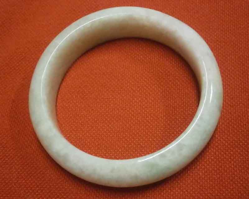 **วัดใจแดง 400.-**หยกกินบ่เซี่ยงเขียวใบตองจุดน้ำผึ้ง เนื้อแก้วพม่าแท้ #189