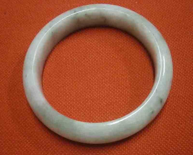 **วัดใจแดง 300.-**หยกกินบ่เซี่ยงเขียวอมฟ้า เนื้อแก้วพม่าแท้ #187