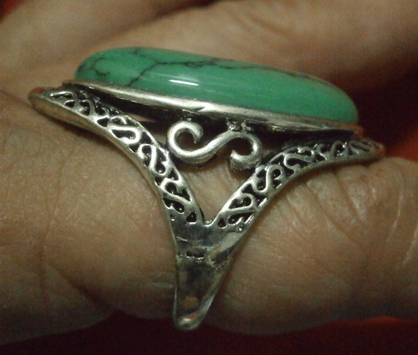 แดง 100.- แหวนหัวเทอร์คอยซ์ (Turquoise) ตัวเรือนชุบโรเดียม ขนาดเส้าผ่าศูนย์กลาง 1.9 เซ็นต์ (#R15)