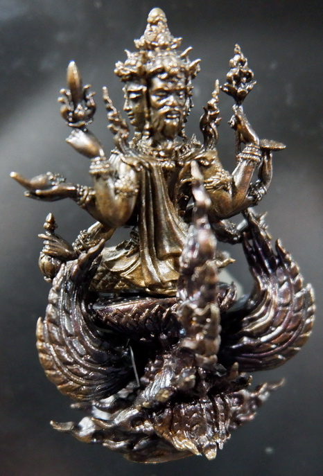 พระพรหมธาดามหาเศรษฐี "รุ่นบุญเศรษฐี" หลวงปู่ยูร ญาณวิโร วัดหนองป่าหมาก จ.สระแก้ว ขนาดห้อยคอ สวยครับ