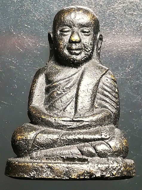 รูปหล่อหลวงพ่อเงิน วัดกำแพงดิน ปี 2515 เนื้อร่มดำ