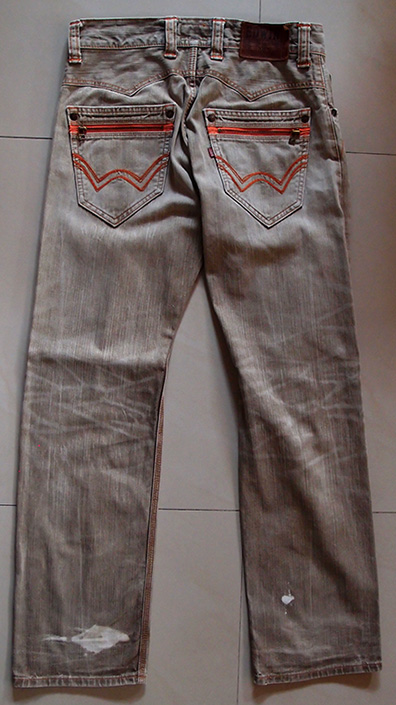 ยีนส์ EDWIN ของแท้  แบรนด์ ITALY เอว 32 ครับ ปกติตัวละประมาณ 4,000บาทไทบ