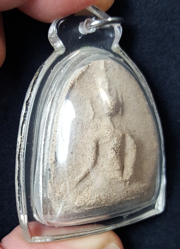 พระสิบชาติ กรุวัดกระชายเลี่ยมกันน้ำพร้อมขึ้นคอครับ