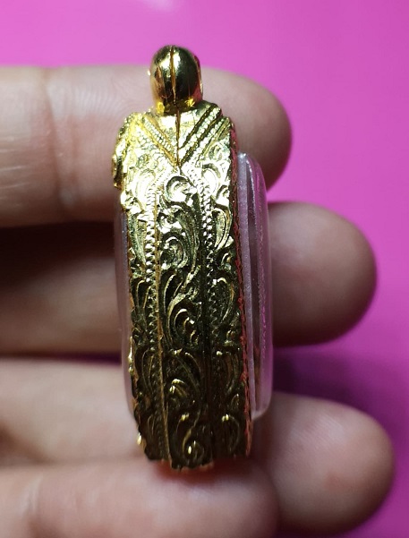 พระปิดตาหยดน้ำ หลวงปู่ทิม ออกวัดบ่อวิน +ฟรี แถมกรอบทองเลเซอร์