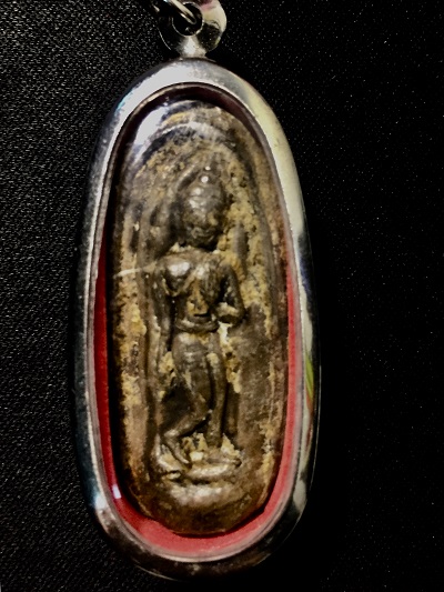 พระกำแพงลีลาเม็ดขนุน  ทุ่งเศรษฐี