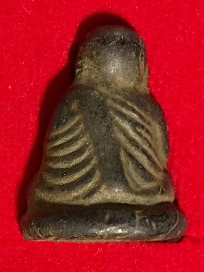 หลวงพ่อเงืน พุทธโชติ   รุ่นปืนแตกพิมพ์เศียรโต   พ.ศ. ๒๕๒๔