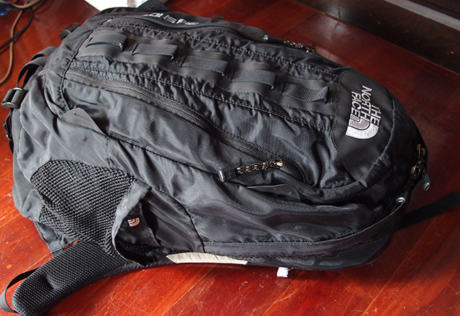 ตัดใจขาย!! เป้ The North Face ของแท้ สีดำ Big Shot ขนาด33ลิตร