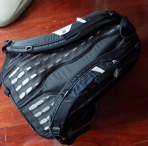 ตัดใจขาย!! เป้ The North Face ของแท้ สีดำ Big Shot ขนาด33ลิตร