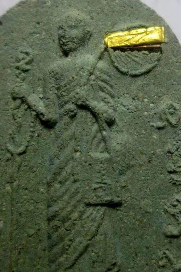 พระสีวลี เนื้อเขียวเหนี่ยวทรัพย์ ฝั่งตะกรุดทองคำ ออกวัดซับลำไย ปี 43 หลวงปู่หมุนปลุกเสก