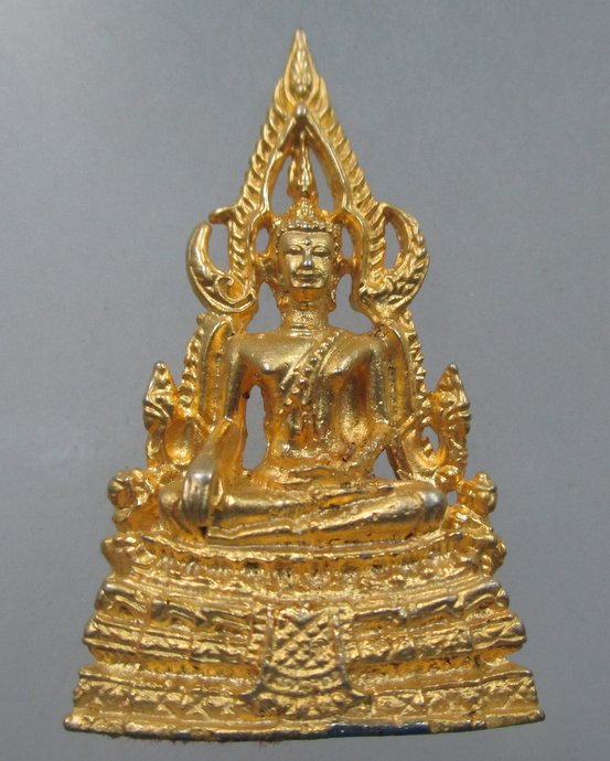 ๒๐ รูปหล่อพระพุทธชินราช กะไหล่ทอง