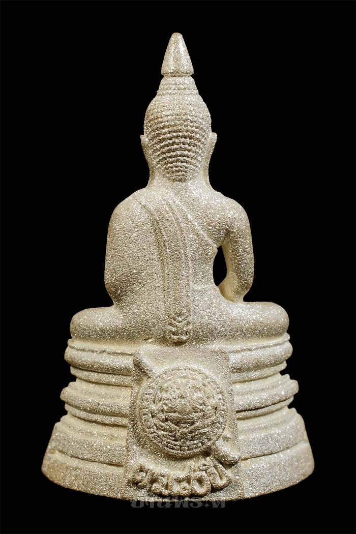 พระหลวงพ่อโสธร ๘๐ ปีกรมตำรวจ เนื้อเงินพ่นทรายประกายเพชร มีเส้นคอ พิมพ์นิยม นิ้วทะลุ สวยมากกก