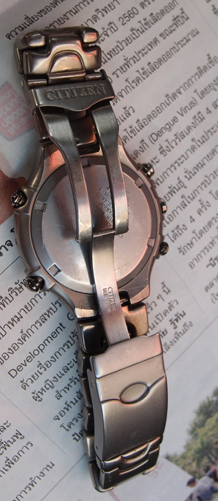 เคาะเดียวไปเลย!! นาฬิกา CITIZEN Chonograph Alarm ตัวเรือน Titanium TACHYMETER