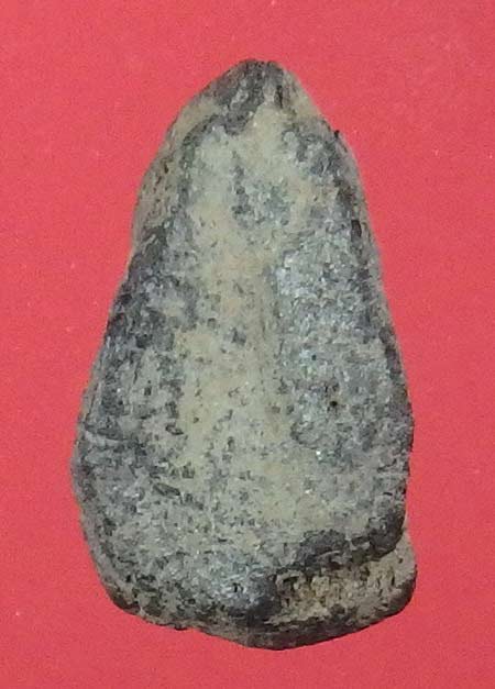 พระเม็ดน้อยหน่า เนื้อดิน สุโขทัย ไม่ผ่านการใช้