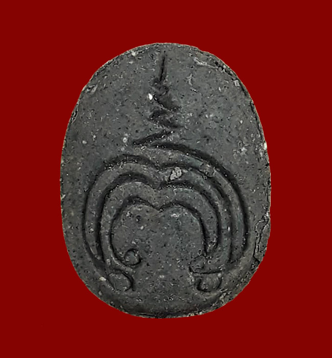 พระปิดตาขี่ไก่ รุ่น2 (ไก่หันซ้าย) หลวงปู่วิเวียร วัดดวงแข ปี2536 เนื้อผงใบลาน สีดำ