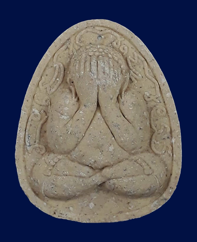 พระปิดตาจัมโบ้ หลังยันต์ไก่เถื่อน หลวงปู่วิเวียร วัดดวงแข กทม. ปี2536 เนื้อผงเกสร