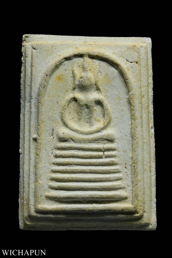 พระสมเด็จเกศไชโย รุ่นเสาร์ห้า ปี 15 (ซุ้มมีจุด)