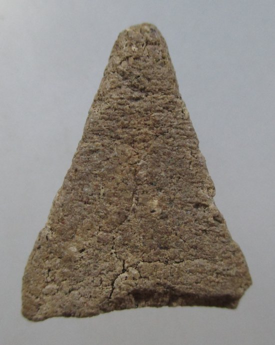 ๒๐ พระนางพญาเนื้อผงเก่า