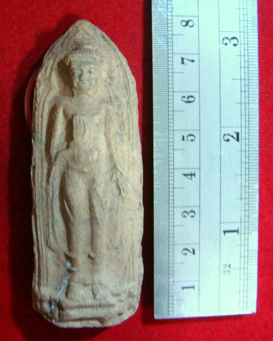 พระร่วงยืนพิมพ์ประทานพร เนื้อดิน กรุสุโขทัย