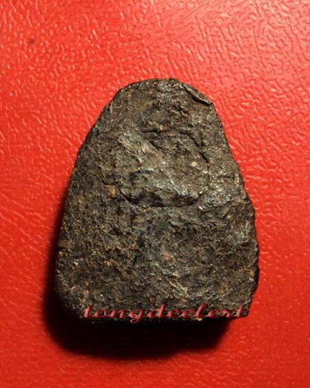 พระปิดตาเนื้อผงชานหมาก หลวงพ่อเที่ยง วัดม่วงชุม จ.กาญจนบุรี พิมพ์นี้หายาก สวยมากค่ะ