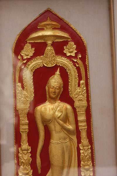 พระกำแพงศอกพระพุทธลีลามหาชัยมงคล สำนักปฏิบัติธรรมบางซื่อพรหมธรรมนิมิตร ปิดทองเดิม