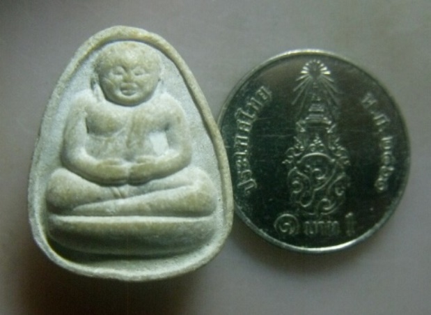 **วัดใจ**พระผงสังกัจจายน์ หลังยันต์ 3 นะ หลวงปู่โต๊ะ วัดประดู่ฉิมพลี รุ่นเพชรรุ่งโรจน์ ปี ๒๕๓๕**