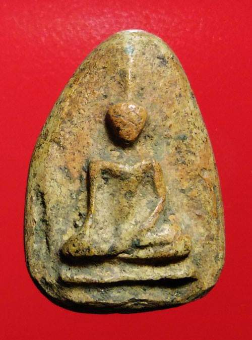 พระกำแพงกลีบบัว