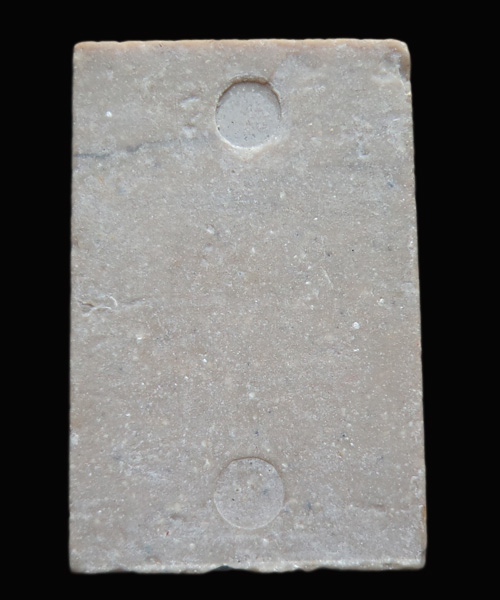 สมเด็จหลังสองศูนย์ หลวงพ่อกวย วัดโฆสิตาราม เนื้อออกผงน้ำมัน 