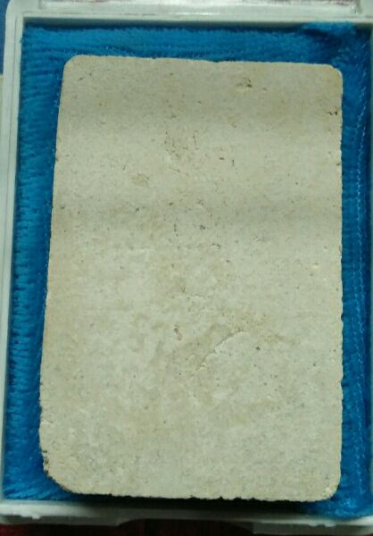 พระสมเด็จวัดเกษไชโยรุ่นประวัติศาตร์ปี31สวยๆพร้อมกล่องครับ