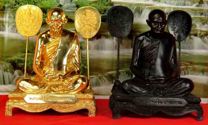 ***ลดสุดพิเศษคู่นิยม***หลวงพ่อเงิน บางคลาน พิจิตร เนื้อทองเหลืองขัดเงา + เนื้อทองเหลืองรมดำ ขนาดหน้า