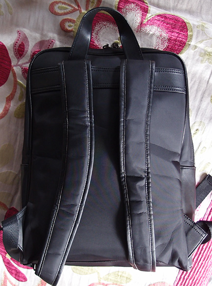 ตัดใจขาย!! เป้ Samsonite ของแท้ สะพายหลัง หนังสีดำและไมโครไฟเบอร์ ป้ายโลโก้โลหะหรูหรา