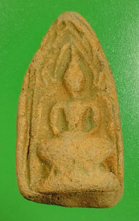 พระซุ้มทอง กรุเจดีย์กลางทุ่ง จ.อยุธยา พิมพ์พระพุทธชินราช พบน้อย