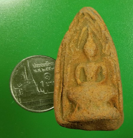 พระซุ้มทอง กรุเจดีย์กลางทุ่ง จ.อยุธยา พิมพ์พระพุทธชินราช พบน้อย