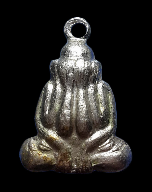 พระปิดตา หลวงพ่อกวย วัดโฆสิตาราม จ.ชัยนาท ปี 21 เนื้ออัลปาก้า