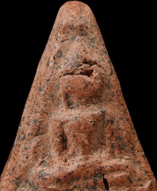 พระนางพญา เนื้อดิน กรุวัดคู้ยาง จ.กำแพงเพชร มาพร้อมบัตรรับรองความแท้