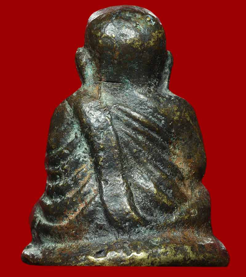 รูปหล่อ หลวงพ่อเงิน วัดบางคลาน รุ่นปืนแตก พิมพ์ เศียรโต นิยม มีโค๊ต วัดคงคาราม อ.โพทะเล จ.พิจิตร 