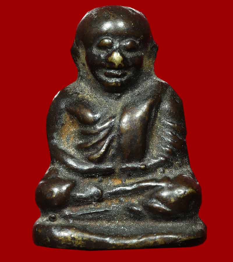 หลวงพ่อเงิน วัดบางคลาน แตก กรุวัดท้ายน้ำ พิมพ์แป๊ะยิ้ม จังหวัดพิจิตร