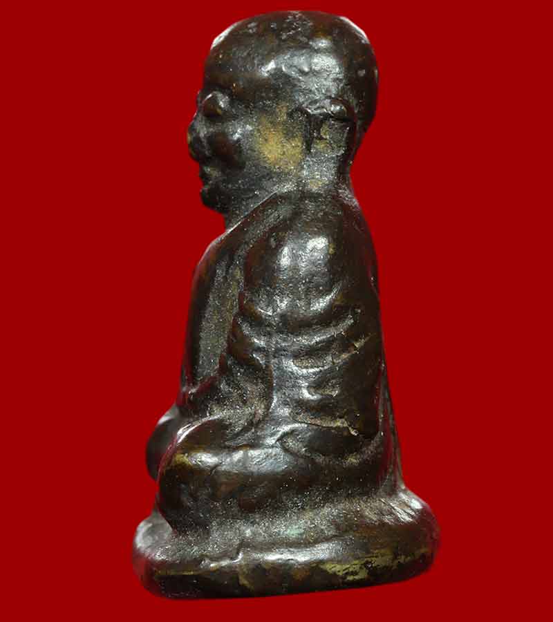 หลวงพ่อเงิน วัดบางคลาน แตก กรุวัดท้ายน้ำ พิมพ์แป๊ะยิ้ม จังหวัดพิจิตร