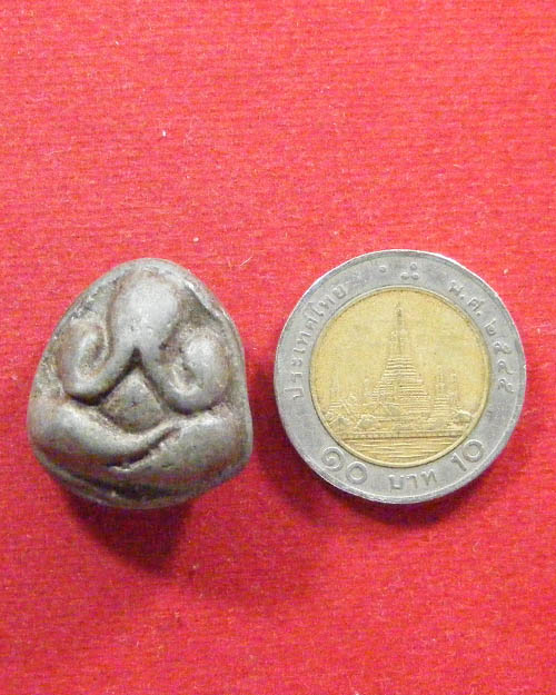 พระปิดตาหลังยันต์ ไม่ทราบที่