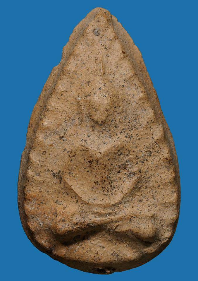 พระกลีบบัว วัดลิงขบ