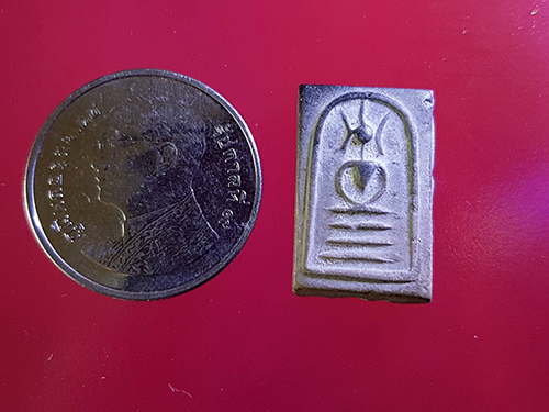 สมเด็จคะแนนหูบายศรี เนื้อดินผสมผง หลวงพ่อกวย วัดโฆสิตาราม