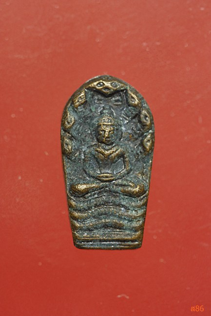 ปรกใบมะขามหลวงปู่แหวน วัดดอยแม่ปั๋ง ปี 2520