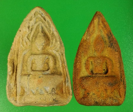 พระซุ้มทอง กรุเจดีย์กลางทุ่ง จ.อยุธยา 2 พิมพ์ คัดสวยมาก