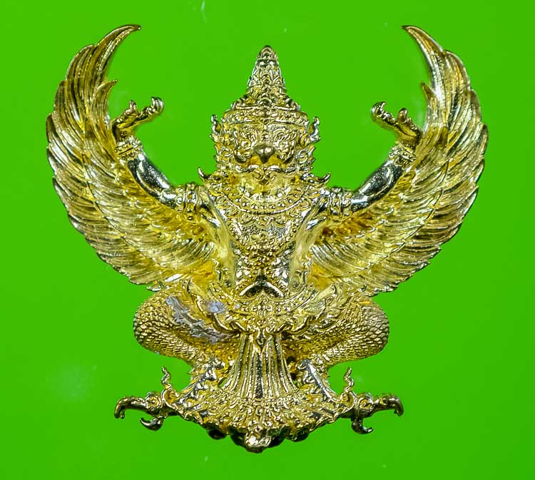 **พญาครุฑ รุ่นแรก หลวงปู่สอ ขันติโก วัดโพธิ์ศรี รวมมหาเศรษฐี เนื่้อทองนพคุณ เคาะเดียวแดง**