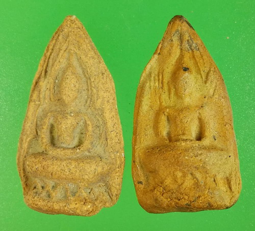 พระซุ้มทอง กรุเจดีย์กลางทุ่ง จ.อยุธยา 2 องค์ คัดสวย3