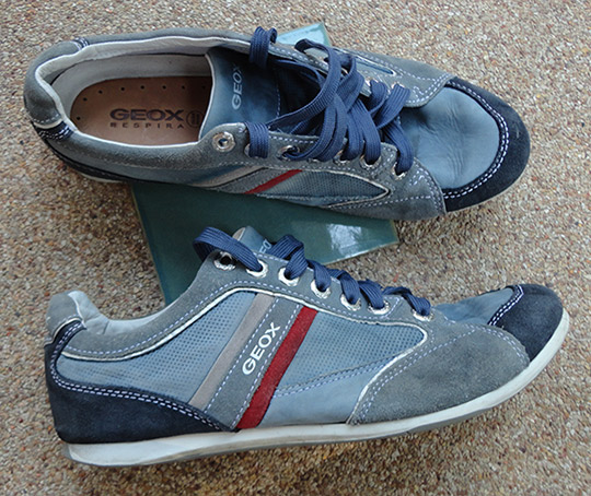 รองเท้า GEOX ของแท้ เบอร์42ครับ