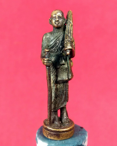 รูปหล่อพระสิวลี พระอรหันต์ผู้เลิศในทางโชคลาภ วัดสุทัศน์เทพวราราม ปี 2544